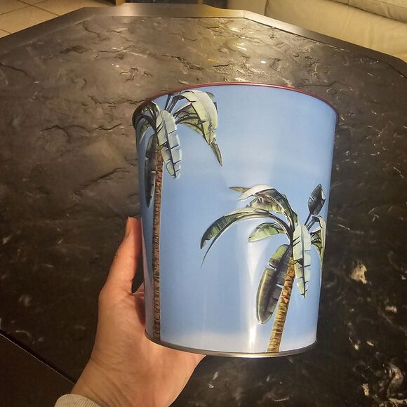 Barbie The Movie Summer 2023 Embossed Tin Popcorn Bucket CINEMARK EXCLUSIVE - Picture 3 of 5